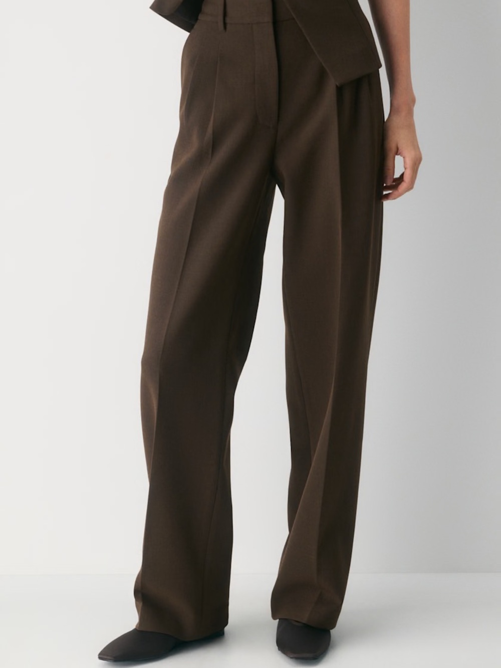 NWT Aritzia The Effortless Pant (Re)ssential - Heather Rich Cocoa Size 4 - Tall - Picture 2 of 9